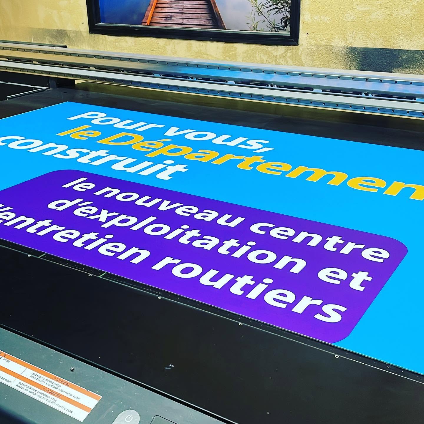 Impression grand format d’un panneau professionnel