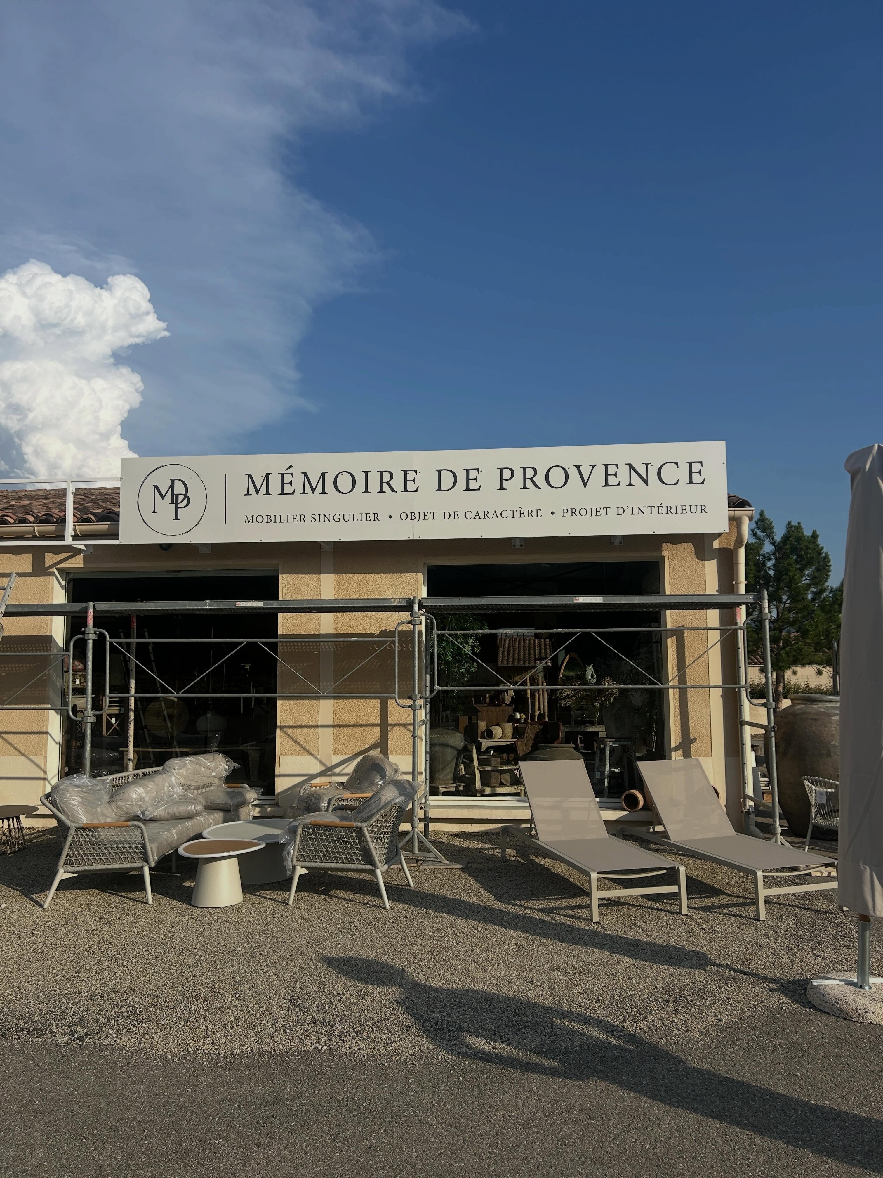 Enseigne de façade Mémoire de Provence